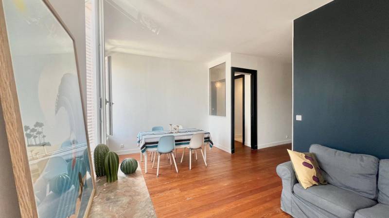 Bel appartement T3 dans immeuble en pierre Bordeaux Quartier Nansouty 